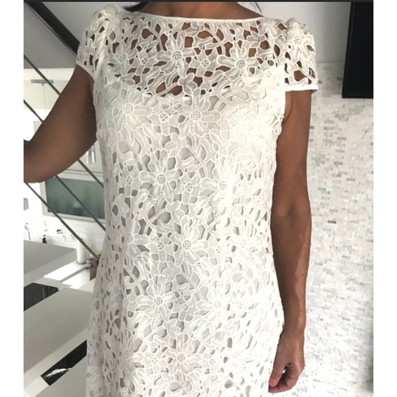 Ali Ro Dresses & Skirts - Ali Ro Optic White Lace Overlay Dress Floral Cocktail Party Size 10